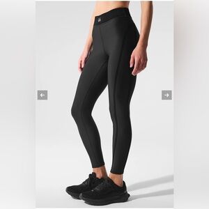 ALO Yoga Black Leggings